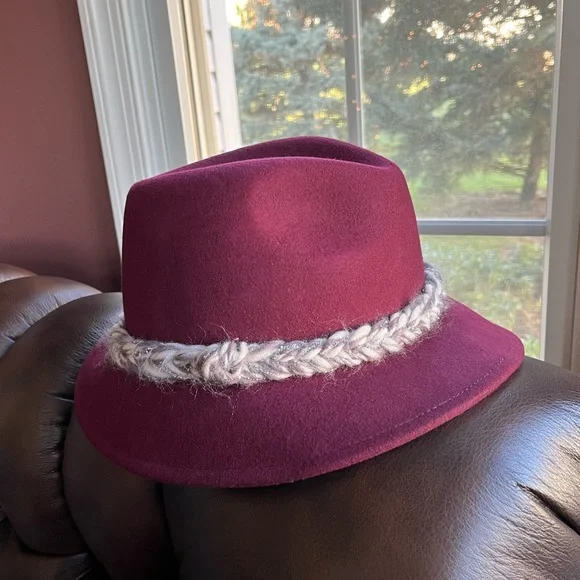 ANTHROPOLOGIE 100% Wool Women’s Hat - Picture 6 of 6